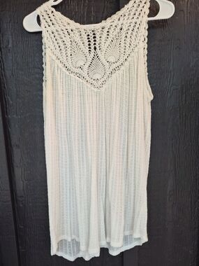 Lucky Brand Ivory Crochet Yoke Sleeveless Camisole